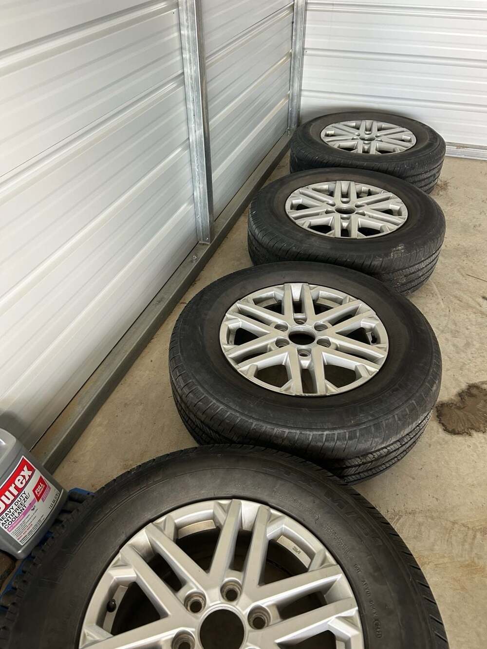 Set of 4 Tundra F-150 18" OEM Wheels with Michelin LTX M/S2 Tires P265/70R18